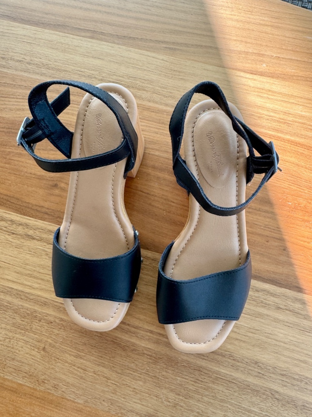 Universal Thread Black Platform Ankle Strap Sandal - New - Size 6 - Picture 6 of 10
